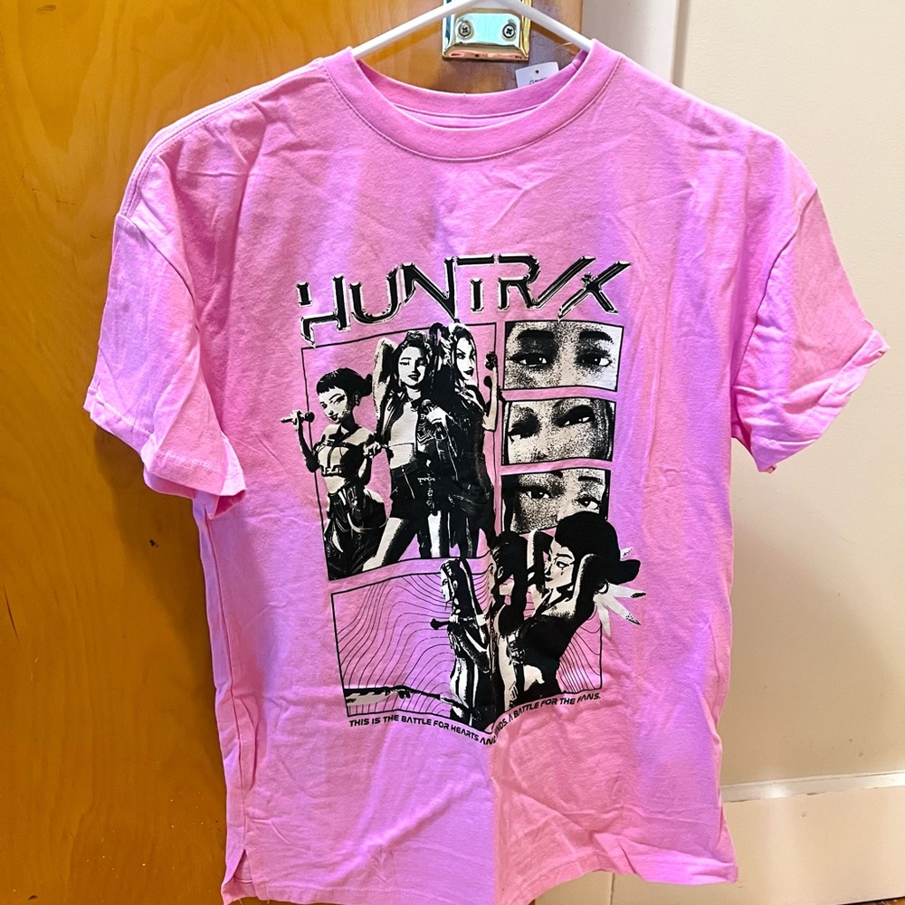 GAP K-POP DEMON HUNTERS Pink Graphic tee